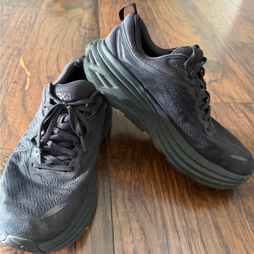 Hoka One Bondi 8 Men’s 9.5 Black Running Shoes